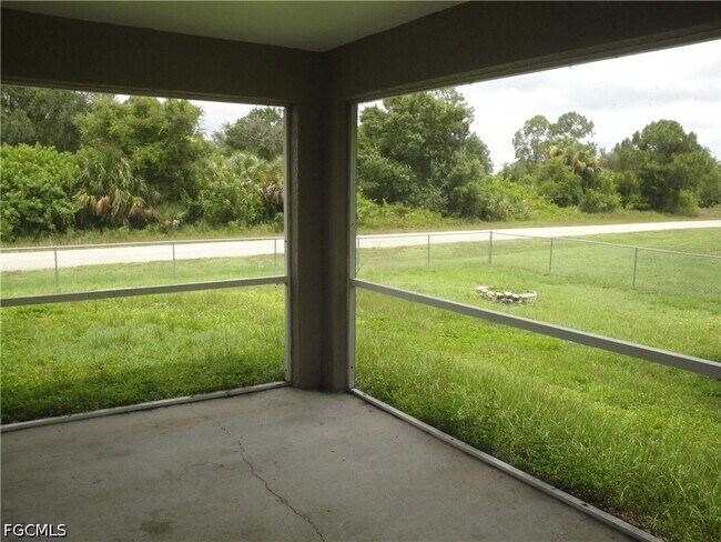 Building Photo - 1236 Bayou St