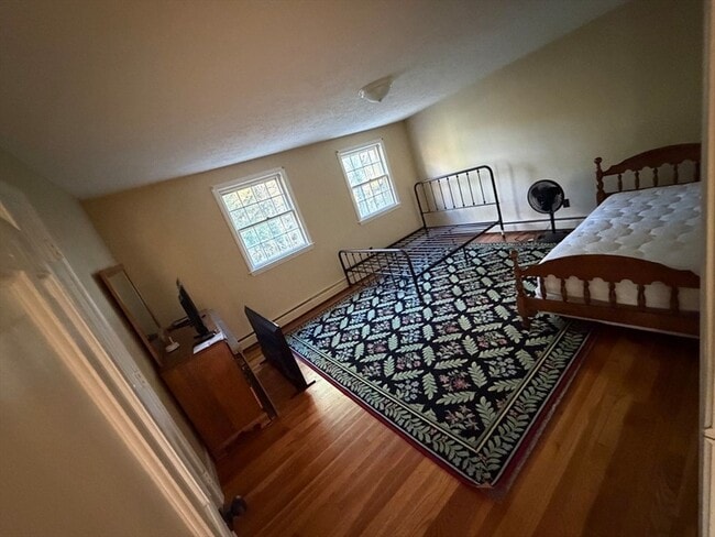 Building Photo - 131 E Washington St