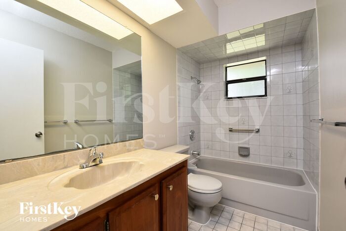 Building Photo - 22467 Fortune Ave