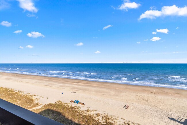 Building Photo - 2609 S Ocean Blvd