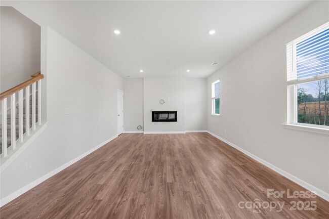Building Photo - 2201 Lavender Mdws Ct