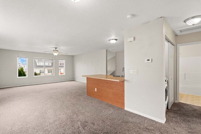 Building Photo - 3821 Marigold Dr