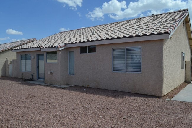Building Photo - NLV - 1 STORY CORNER LOT HOME