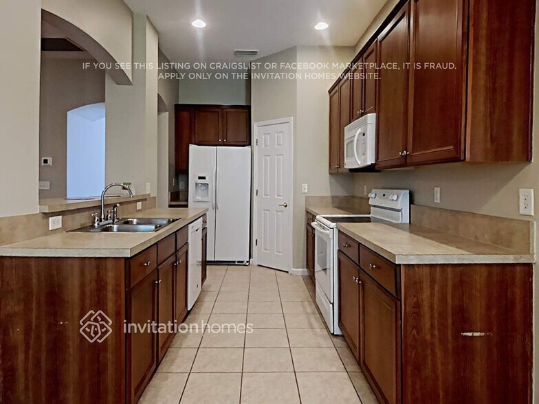 Building Photo - 1076 Briarcreek Rd