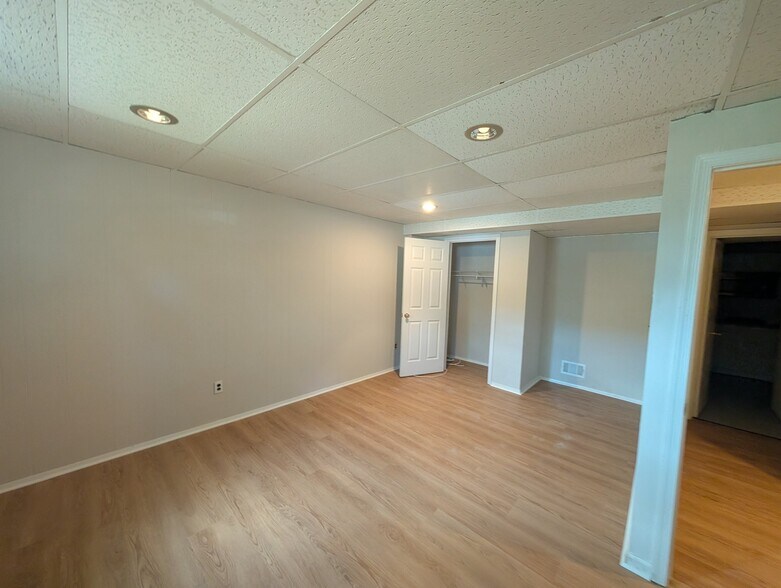Building Photo - 3335 Breckenridge Ct
