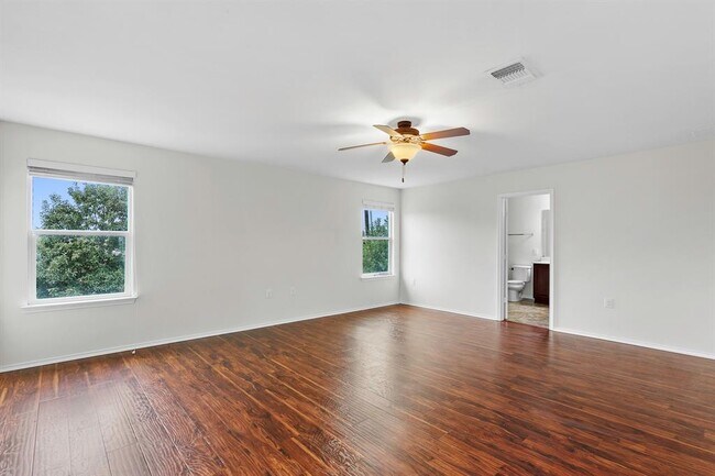 Building Photo - 11412 Barns Trail