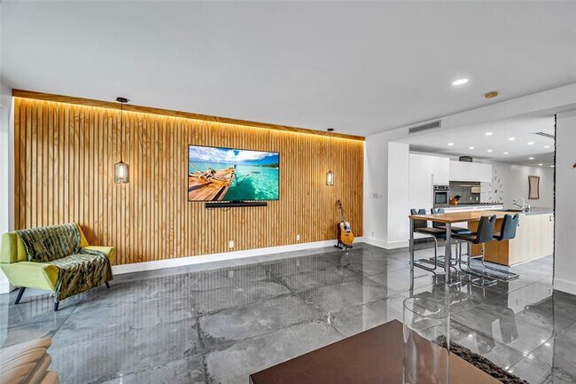 Primary Photo - 1511 NE 4th Pl