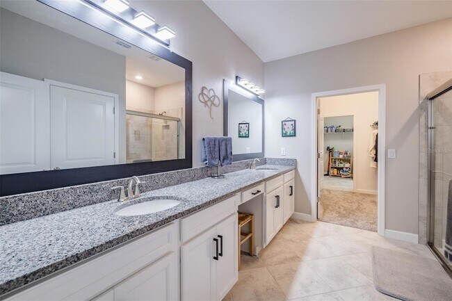 Building Photo - 31565 Cannon Rush Dr