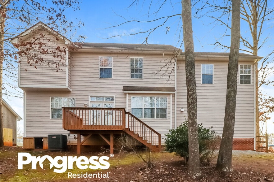 Building Photo - 234 Kendra Dr SW