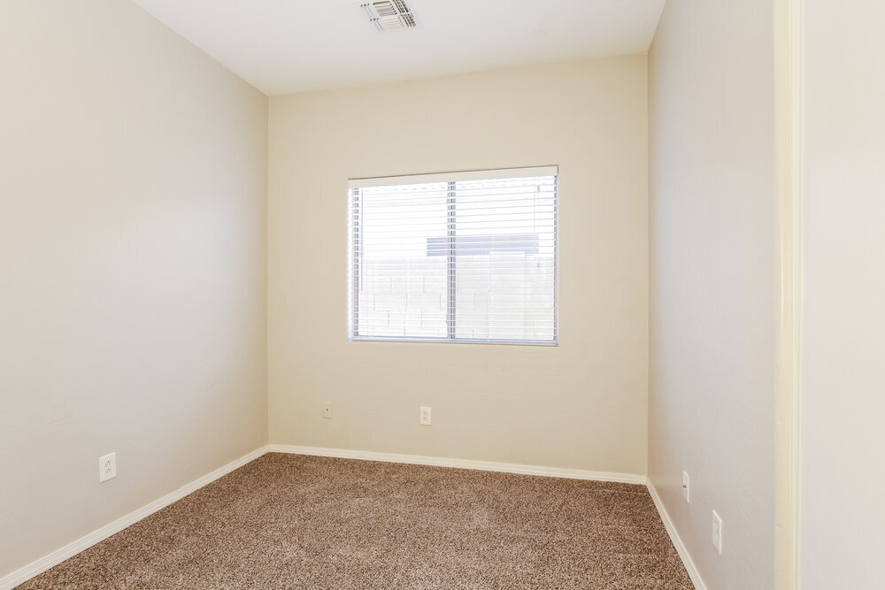 Building Photo - 12917 W Aster Dr