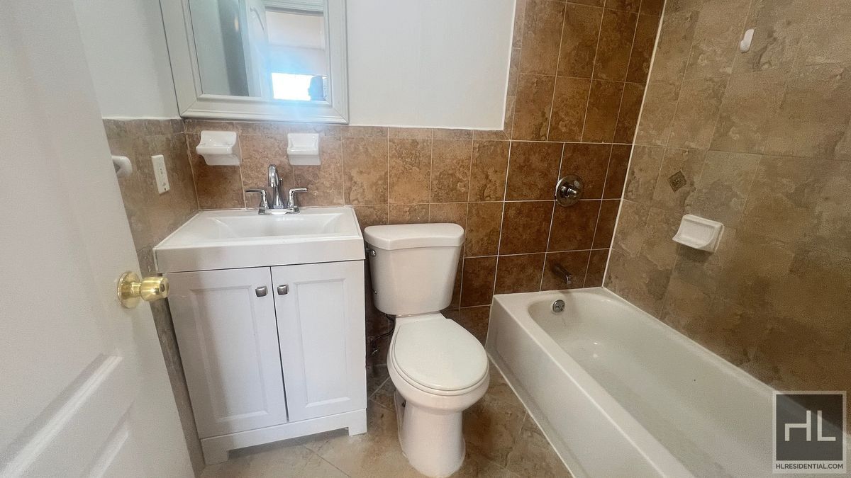 Building Photo - 1784 Linden Blvd