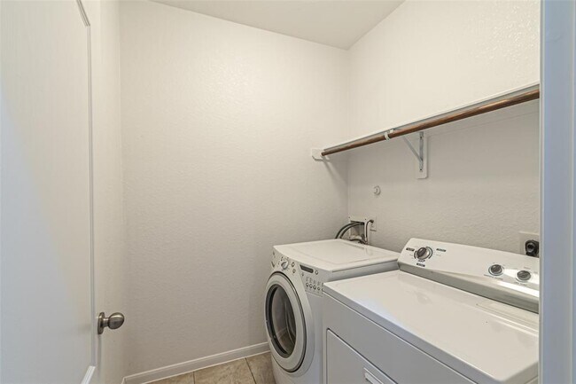 Building Photo - 17626 Sauki Ln