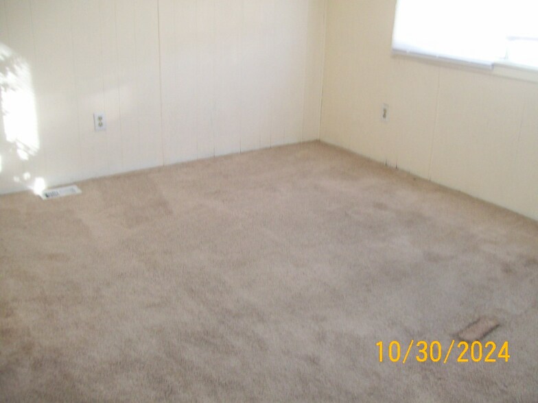 Building Photo - 430 N C St