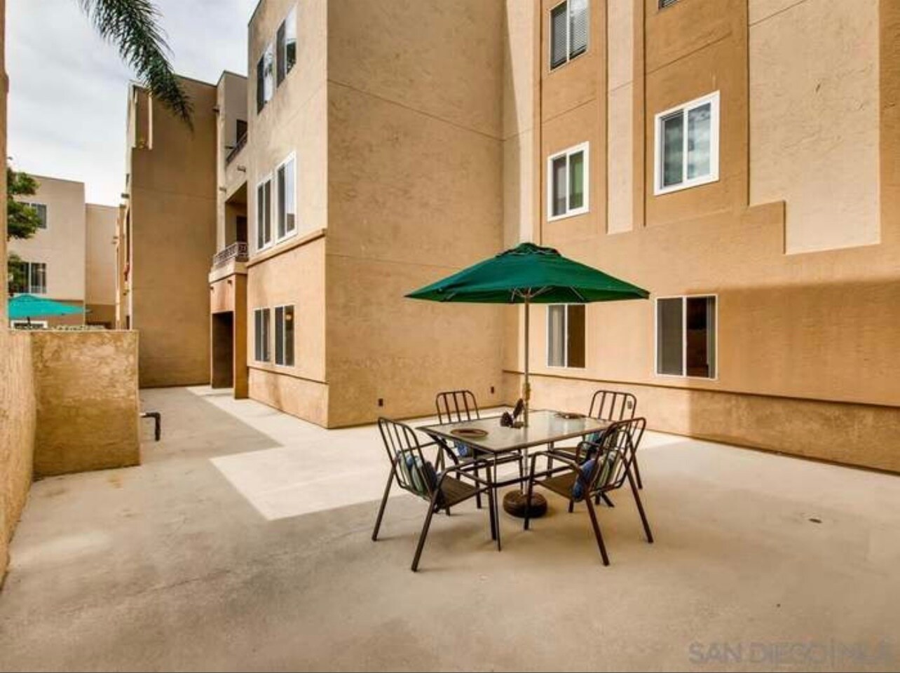 Building Photo - 3520 Lebon Dr