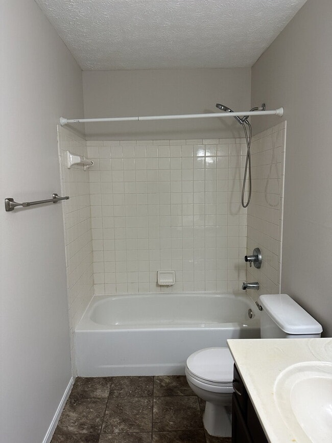 Building Photo - 1015 Venetian Terrace