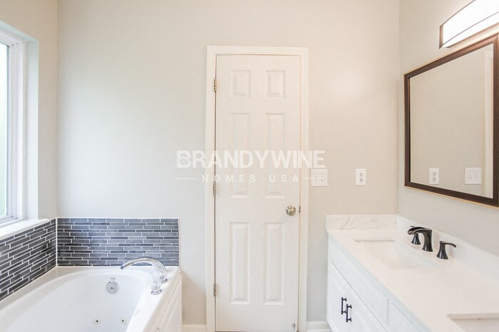 Building Photo - 615 Patrick Dr