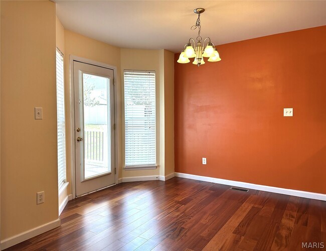 Building Photo - 207 Shady Rock Ln
