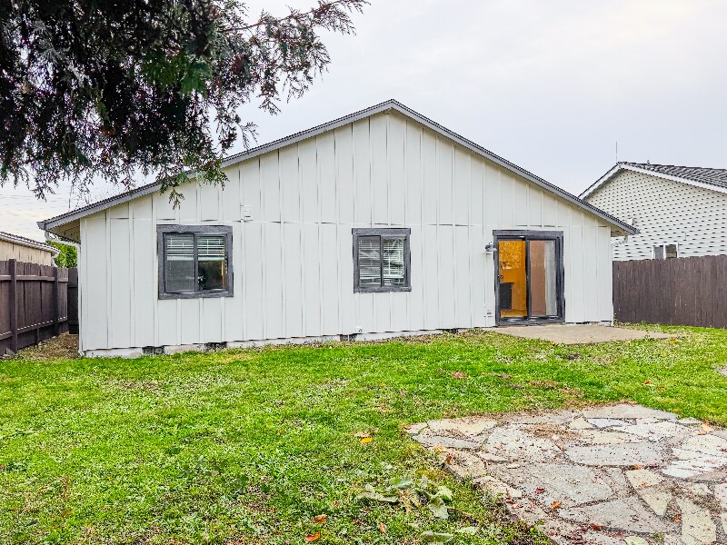 Building Photo - 12502 NE 19th St