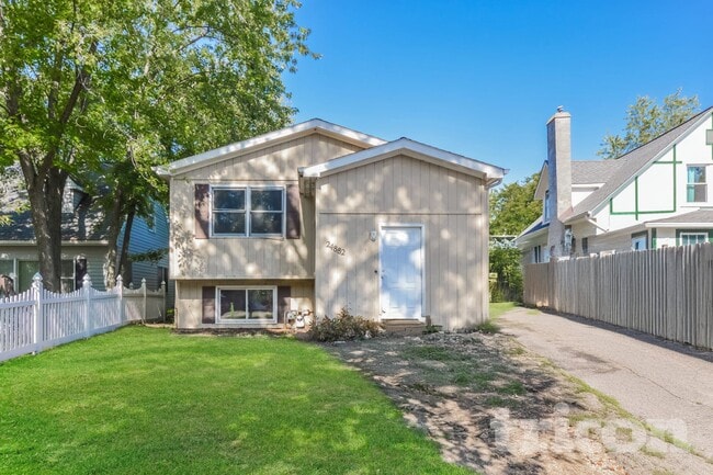 Building Photo - 24882 W Forest Dr