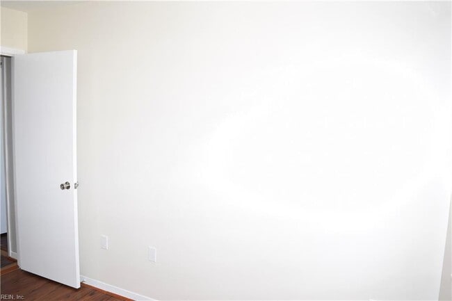 Building Photo - 12773 Woodside Ln