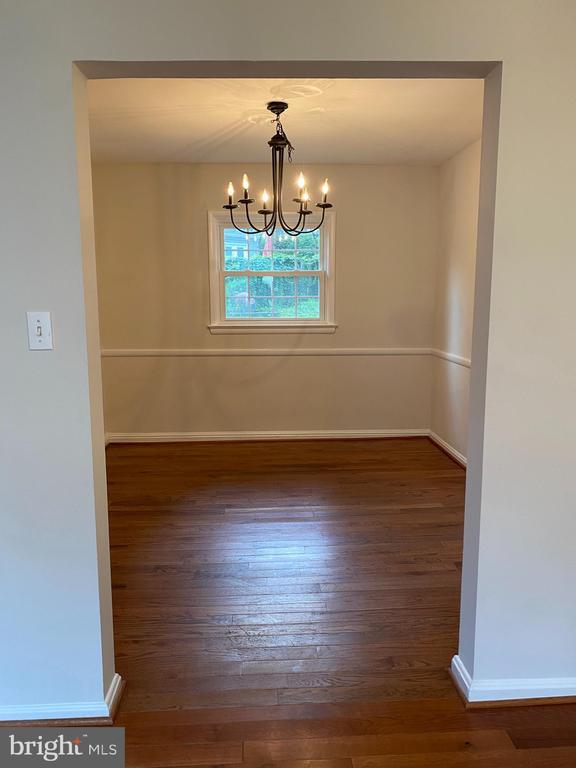 Building Photo - 3137 Creswell Dr
