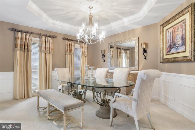 Building Photo - 1710 Stone Ivy Pl