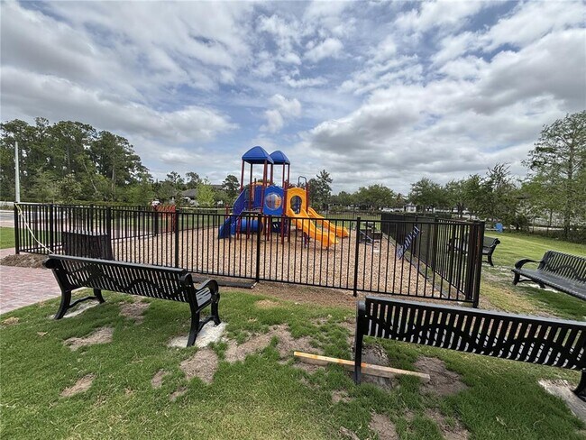 Building Photo - 5579 Millennia Park Dr