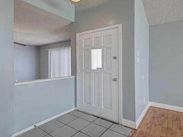 Building Photo - 3610 Vineyard Dr