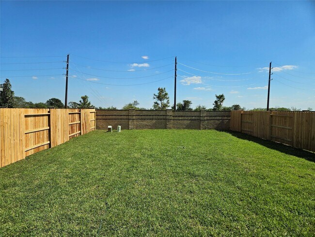 Building Photo - 10422 Rocky Trl