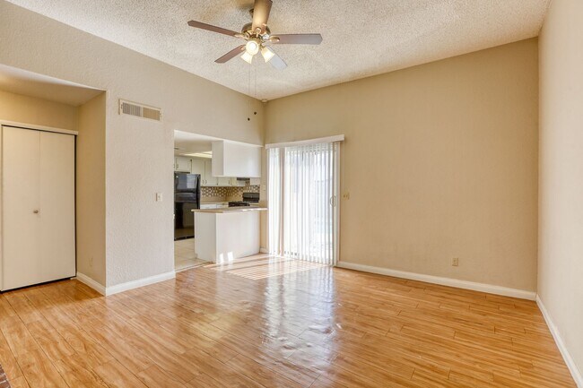 Building Photo - Beautiful 4 bedroom POOL home close to Nellis AFB!