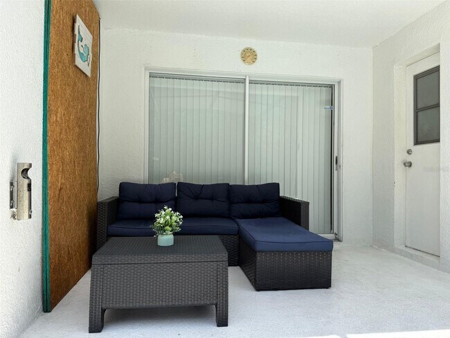 Building Photo - 959 Sandy Ridge Dr