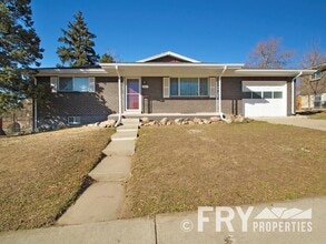 Building Photo - Bright, Clean Ranch Home in Sherrelwood