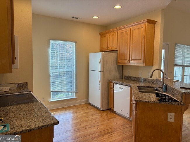 Building Photo - 74 Lockerbie Ct