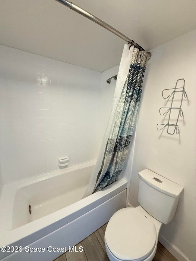 Building Photo - 1540 Riverside Dr