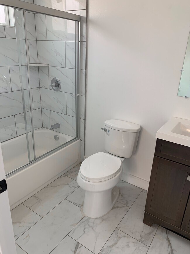 Building Photo - 2507 Cincinnati St