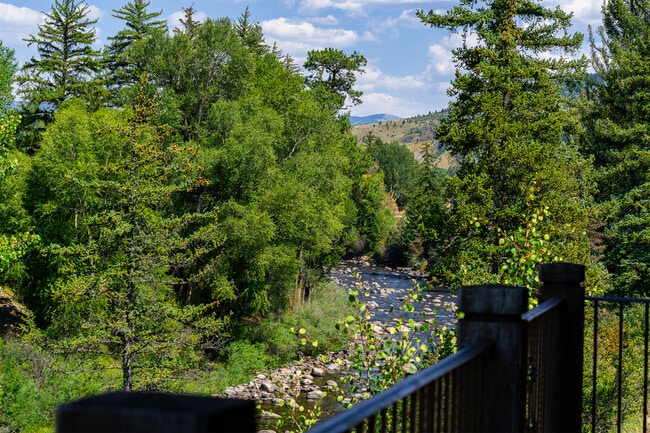 Building Photo - 35021 US-6