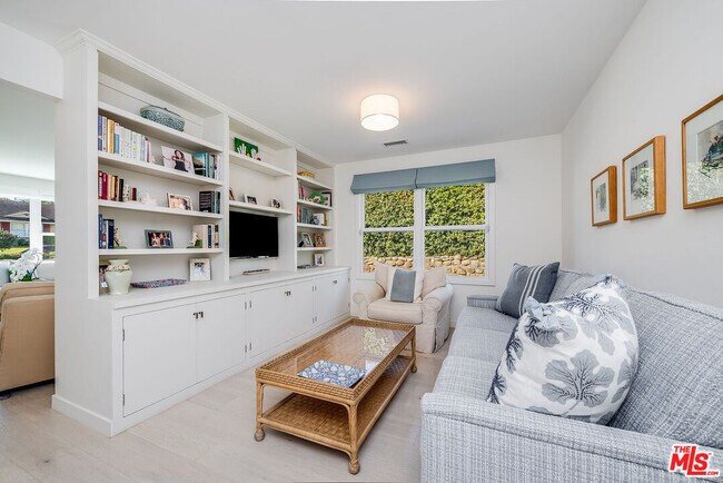 Building Photo - 134 La Plata