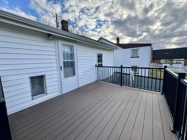 Building Photo - Stand Alone Home With Large Deck Just Step...