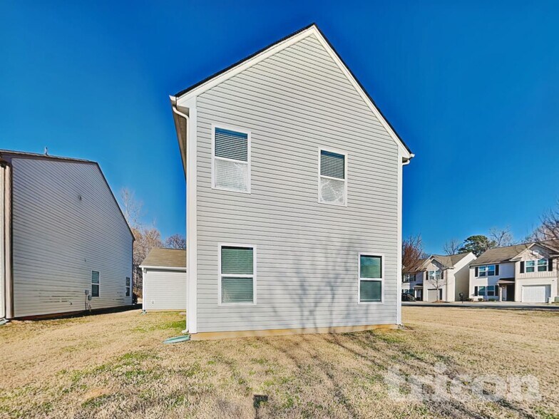 Building Photo - 10040 Portaferry Dr