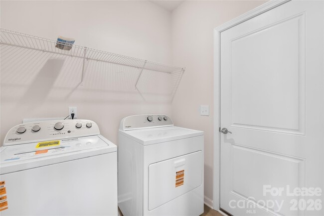 Building Photo - 1609 Swallow Tail Dr