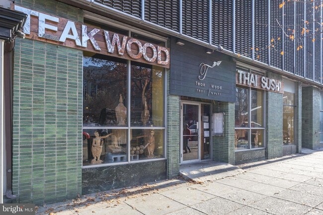 Building Photo - 1701 16th St NW