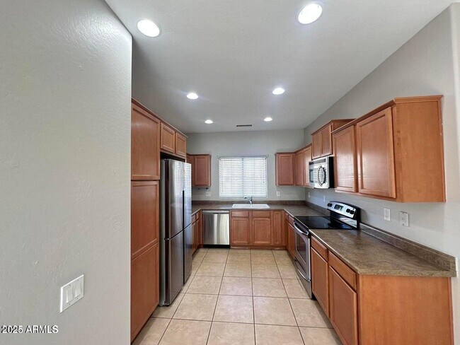 Building Photo - 2332 N 84th Dr