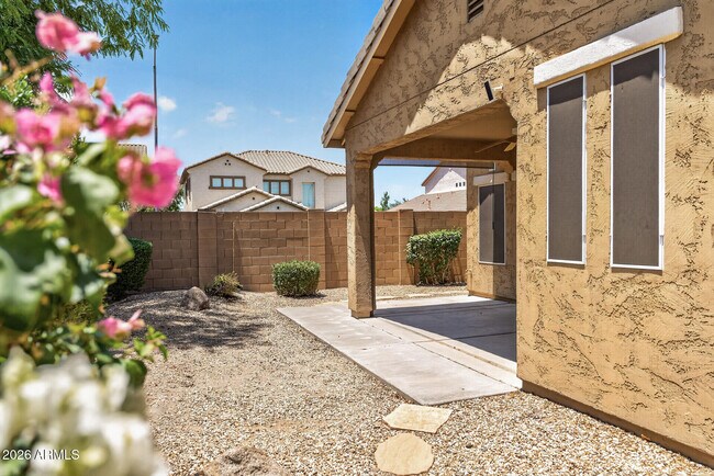 Building Photo - 10639 W Alex Ave