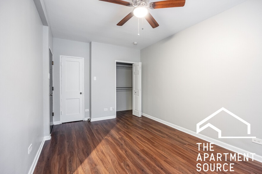 Building Photo - 1200 N La Salle Dr