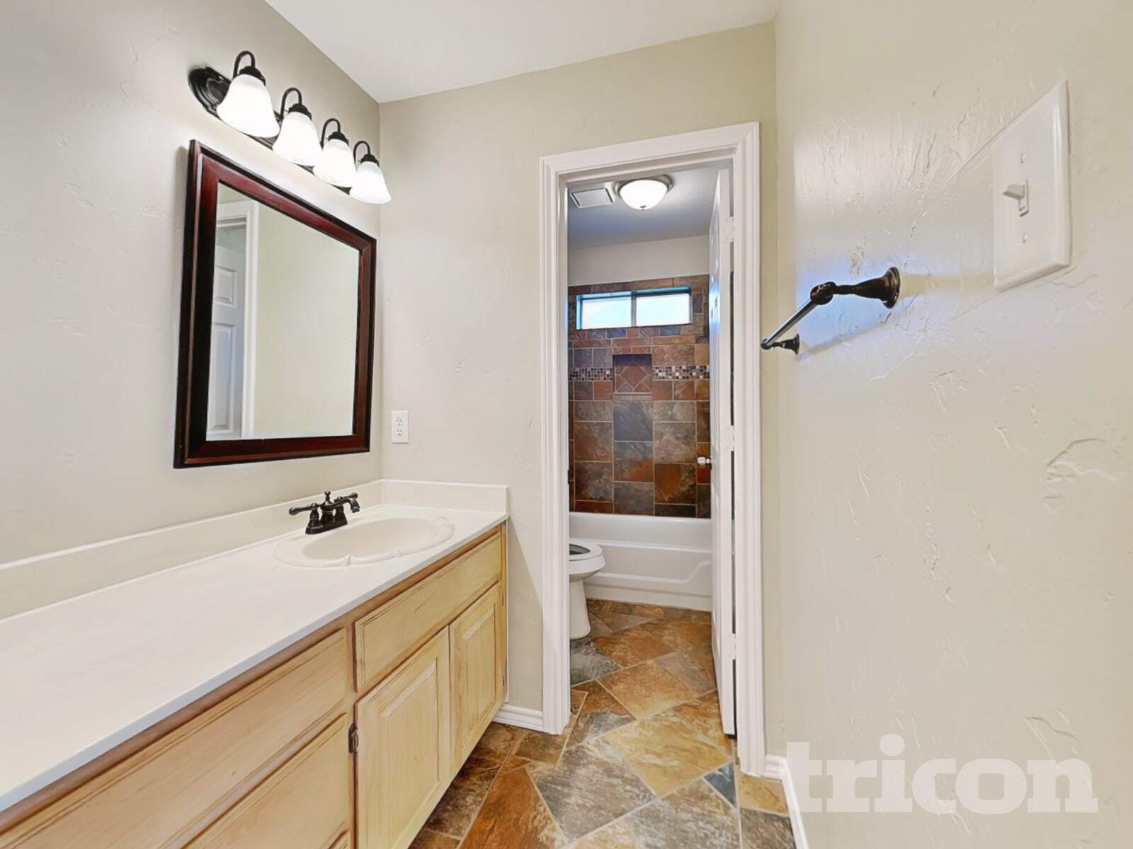 Building Photo - 2601 Trail Tree Ct