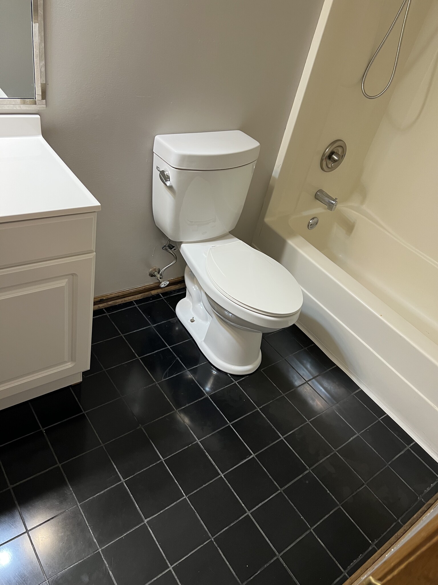 Bathroom - 14428 S Division St