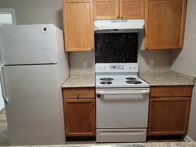 Building Photo - 1329 Nylic St