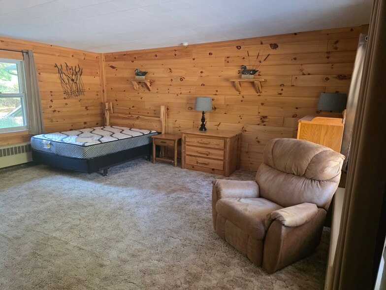 Building Photo - T Bird Country Apartments