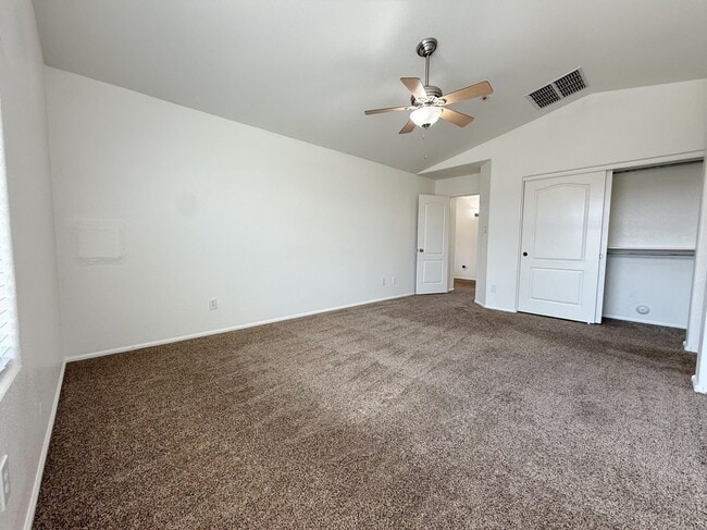 Building Photo - 4802 W Fawn Dr