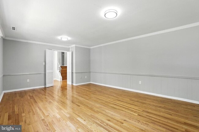 Building Photo - 9104 Hamilton Dr